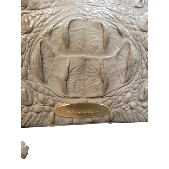 Brahmin Beige Croc Embossed Leather Wristlet - Picture 2 of 5